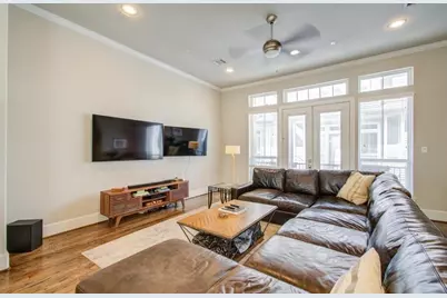 243 W 27th Street, Houston, TX 77008 - Photo 12