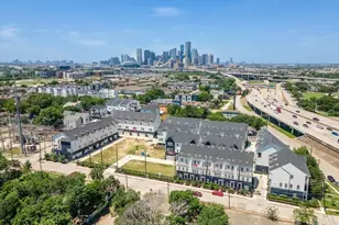 735 Bringhurst St, Houston, TX 77020 - Photo 16