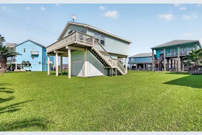 3259 Pirates Cove, Crystal Beach, TX 77650 - Photo 12