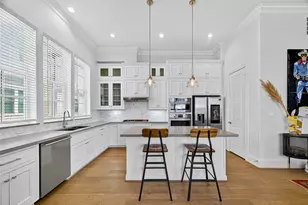 6240 Kansas St, Houston, TX 77007 - Photo 1