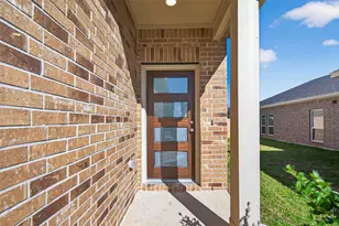 9750 Enclave Ridge Rd, Willis, TX 77318 - Photo 4