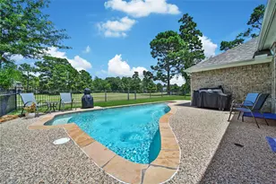 18510 Bluewater Cove Dr, Humble, TX 77346 - Photo 2
