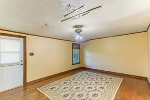 104 Camellia St, Lake Jackson, TX 77566 - Photo 12