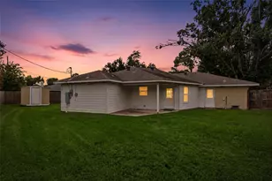 1734 Knightwick Dr, Houston, TX 77008 - Photo 44