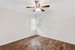 1734 Knightwick Dr, Houston, TX 77008 - Photo 32