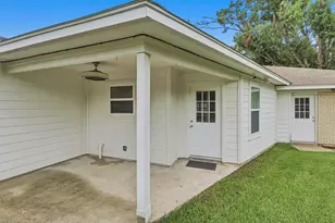 1734 Knightwick Dr, Houston, TX 77008 - Photo 36