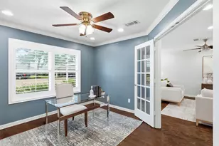 1734 Knightwick Dr, Houston, TX 77008 - Photo 12