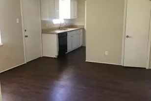 10614 Edgar St, Houston, TX 77047 - Photo 6