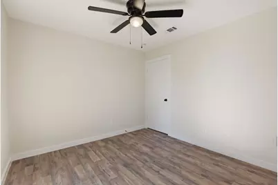 7610 Breda Drive, Baytown, TX 77521 - Photo 38