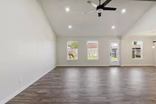 7610 Breda Dr, Baytown, TX 77521 - Photo 12