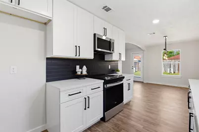 7610 Breda Drive, Baytown, TX 77521 - Photo 22