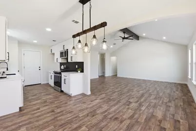 7610 Breda Drive, Baytown, TX 77521 - Photo 16