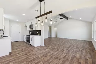 7610 Breda Dr, Baytown, TX 77521 - Photo 16