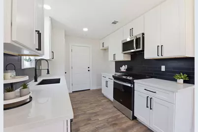 7610 Breda Drive, Baytown, TX 77521 - Photo 18