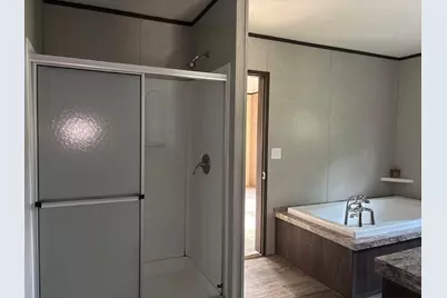 3013 W Park Avenue, Pinehurst, TX 77630 - Photo 16