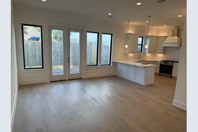 3609 Huntsford Drive, Houston, TX 77008 - Photo 6