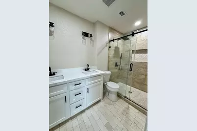 108 Draeger Drive, West Columbia, TX 77486 - Photo 6