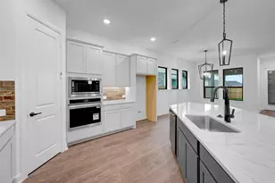 11910 Salty Bnd Dr, Baytown, TX 77523 - Photo 24