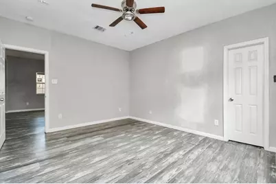 7926 Hudson Street, Houston, TX 77012 - Photo 14