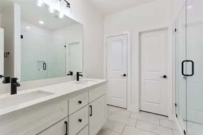 702 Azalea Street, Waller, TX 77484 - Photo 16