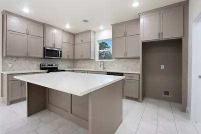 702 Azalea Street, Waller, TX 77484 - Photo 6