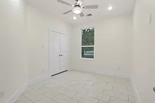 702 Azalea St, Waller, TX 77484 - Photo 18