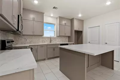 702 Azalea Street, Waller, TX 77484 - Photo 8