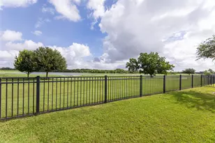 42 Zenith Ln, Sugar Land, TX 77498 - Photo 38