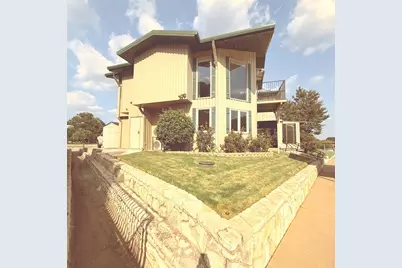 813 Brazos Harbor Circle, Granbury, TX 76048 - Photo 8