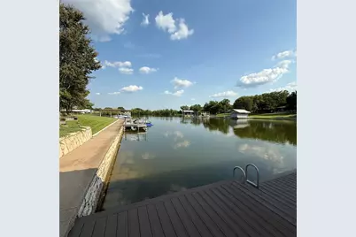 813 Brazos Harbor Circle, Granbury, TX 76048 - Photo 2
