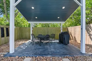 1012 22nd Street St, Dickinson, TX 77539 - Photo 36