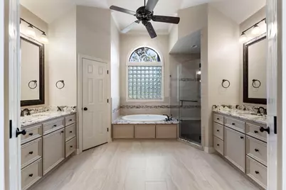 1 Fairmont Court, Conroe, TX 77304 - Photo 18