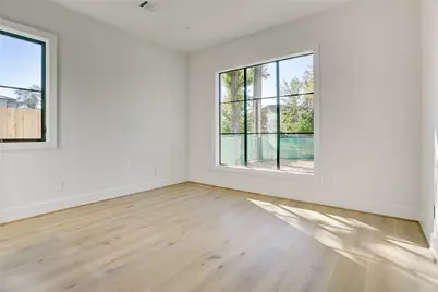 7908 Westwood Drive, Houston, TX 77055 - Photo 14