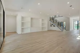 7908 Westwood Dr, Houston, TX 77055 - Photo 4