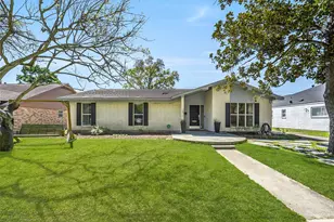 6215 Queensloch Dr, Houston, TX 77096 - Photo 1