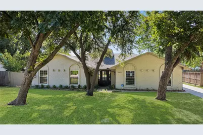 7862 La Verdura Drive, Dallas, TX 75248 - Photo 2