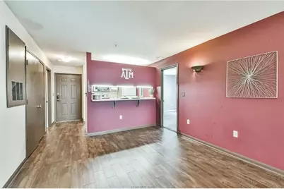 529 Southwest Parkway Parkway #203, College Station, TX 77840 - Photo 12