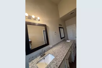 9720 Pelsey Street, Houston, TX 77029 - Photo 12
