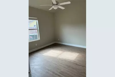 9720 Pelsey Street, Houston, TX 77029 - Photo 10