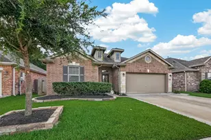 1665 Morgan Trail Dr, Alvin, TX 77511 - Photo 2