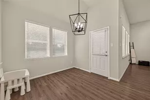1665 Morgan Trail Dr, Alvin, TX 77511 - Photo 8