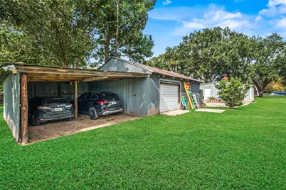 1402 County Road 243, Bay City, TX 77414 - Photo 32