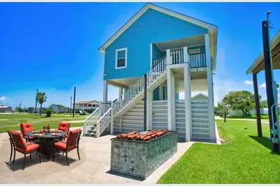 2028 County Road 201, Sargent, TX 77414 - Photo 30