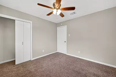 7618 Twin Hills Drive, Houston, TX 77071 - Photo 40