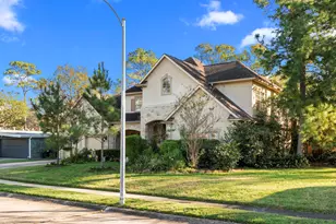 12927 Hansel Ln, Houston, TX 77024 - Photo 2