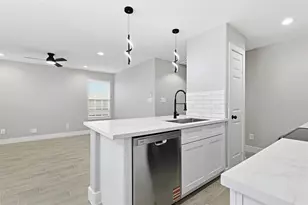 9716 Fillmore St, Houston, TX 77029 - Photo 6