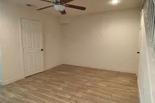 1909 Bittercreek Dr, Houston, TX 77042 - Photo 6