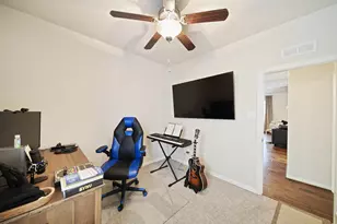 13739 McKinney Creek Ln, Houston, TX 77044 - Photo 20