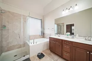 13739 McKinney Creek Ln, Houston, TX 77044 - Photo 14