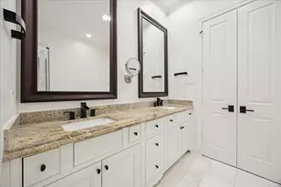 3850 Glen Arbor Dr, Houston, TX 77025 - Photo 18